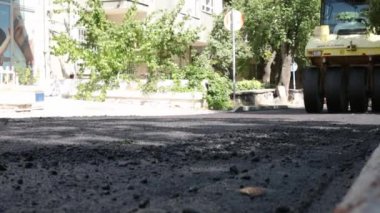 Yol yapım aşamasında, pnömatik tekerlekli silindir Paver Asfalt yol