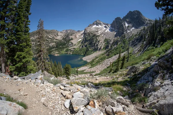 Pandangan Fisheye Tentang Danau Alpine Sepanjang Danau Sawtooth Dan Jalur — Stok Foto