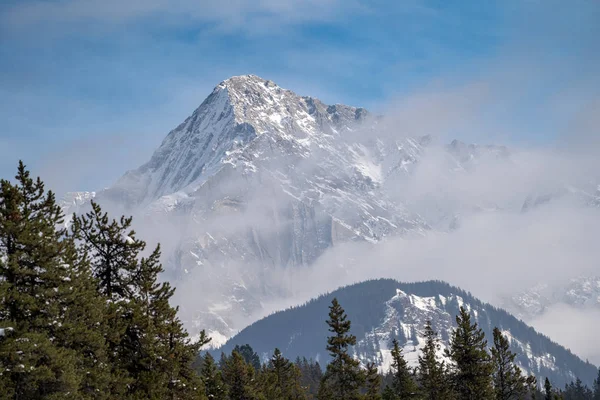 Перегляд Каскад Гірський Banff Національний Парк Зимовий День — стокове фото