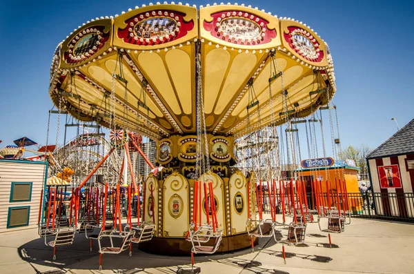 Abril 2017 Brooklyn Nova Iorque Lynn Trapeze Passeio Carnaval Cadeiras — Fotografia de Stock