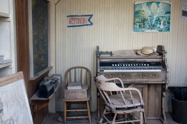 Bodie California Julio 2018 Interior Casa Vieja Escuela Con Piano —  Fotos de Stock