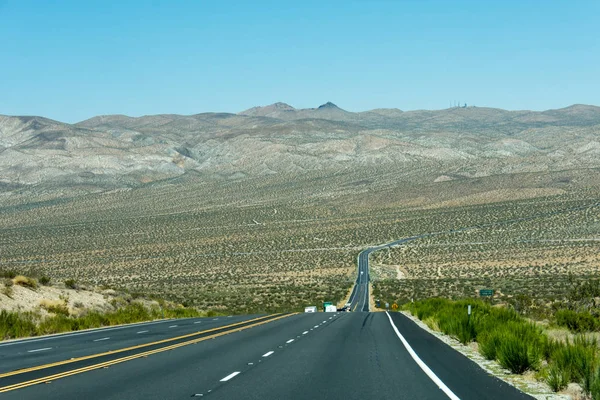 Autopista 395 Través Del Desierto Mojave Con Vistas Paisajes Desérticos — Foto de Stock