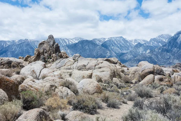 Alabama Hills Erholungsgebiet Lone Pine California Weist Seltsame Felsbrocken Und — Stockfoto