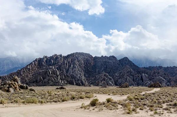 Alabama Hills Erholungsgebiet Einsamen Kalifornien Kalifornien Verfügt Über Ein Felsenförmiges — Stockfoto