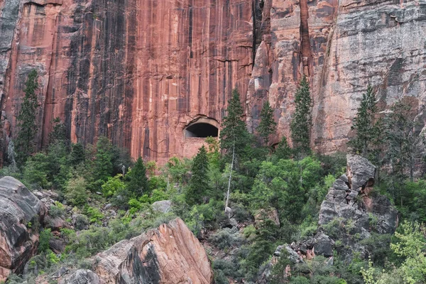 Zion Carmel Yolu Boyunca Eski Bir Tünel Penceresinin Görünümü — Stok fotoğraf