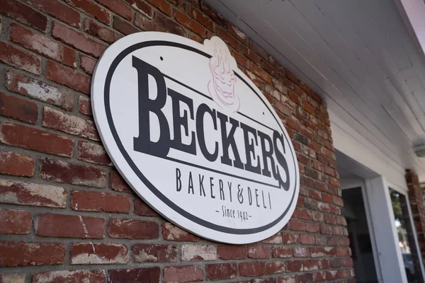 Manhattan Beach, California - 26 de marzo de 2019: Firma para Beckers B — Foto de Stock