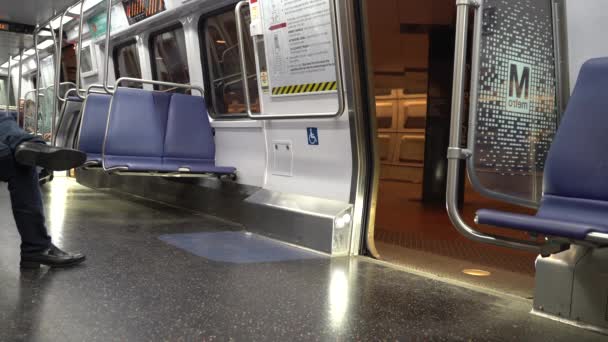 Washington Mayo 2019 Interior Tren Serie 7000 Metro Detenido Una — Vídeos de Stock