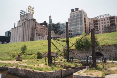 Minneapolis, Mn - 2 Haziran 2019: St. Antho'daki Mill Harabeleri Parkı