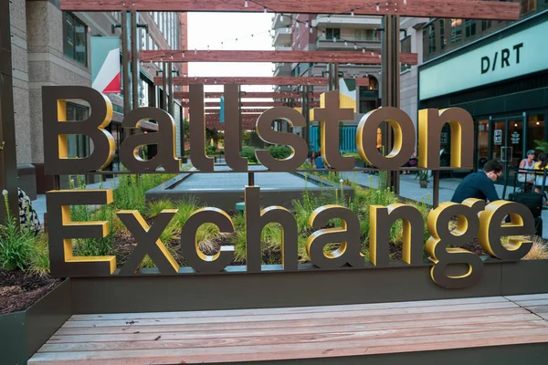 Arlington, Virginie - 7 août 2019 : Signe pour Ballston Exchange — Photo