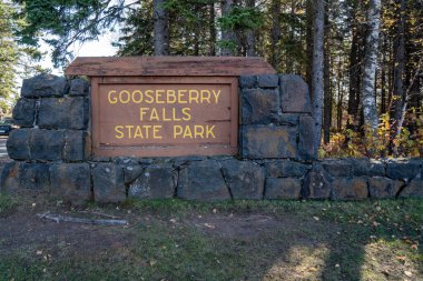 Lake County, Minnesota - 20 Ekim 2019 Gooseberry F için imza