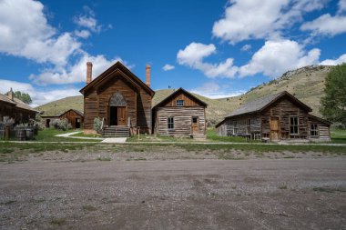 Montana 'da terk edilmiş Bannack Hayalet Kasabası binaları
