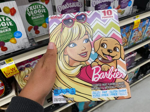 Maple Grove Minnesota September 2020 Barbie Fruit Snacks Voor Kinderen — Stockfoto