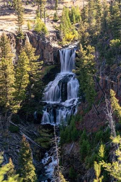 Wasserfall Undine Falls Yellowstone National Park Tagsüber Lange Belichtung — Stockfoto