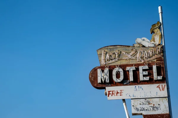 Vernal Юта Вересня 2020 Neon Sign Lazy Ranch Motel — стокове фото