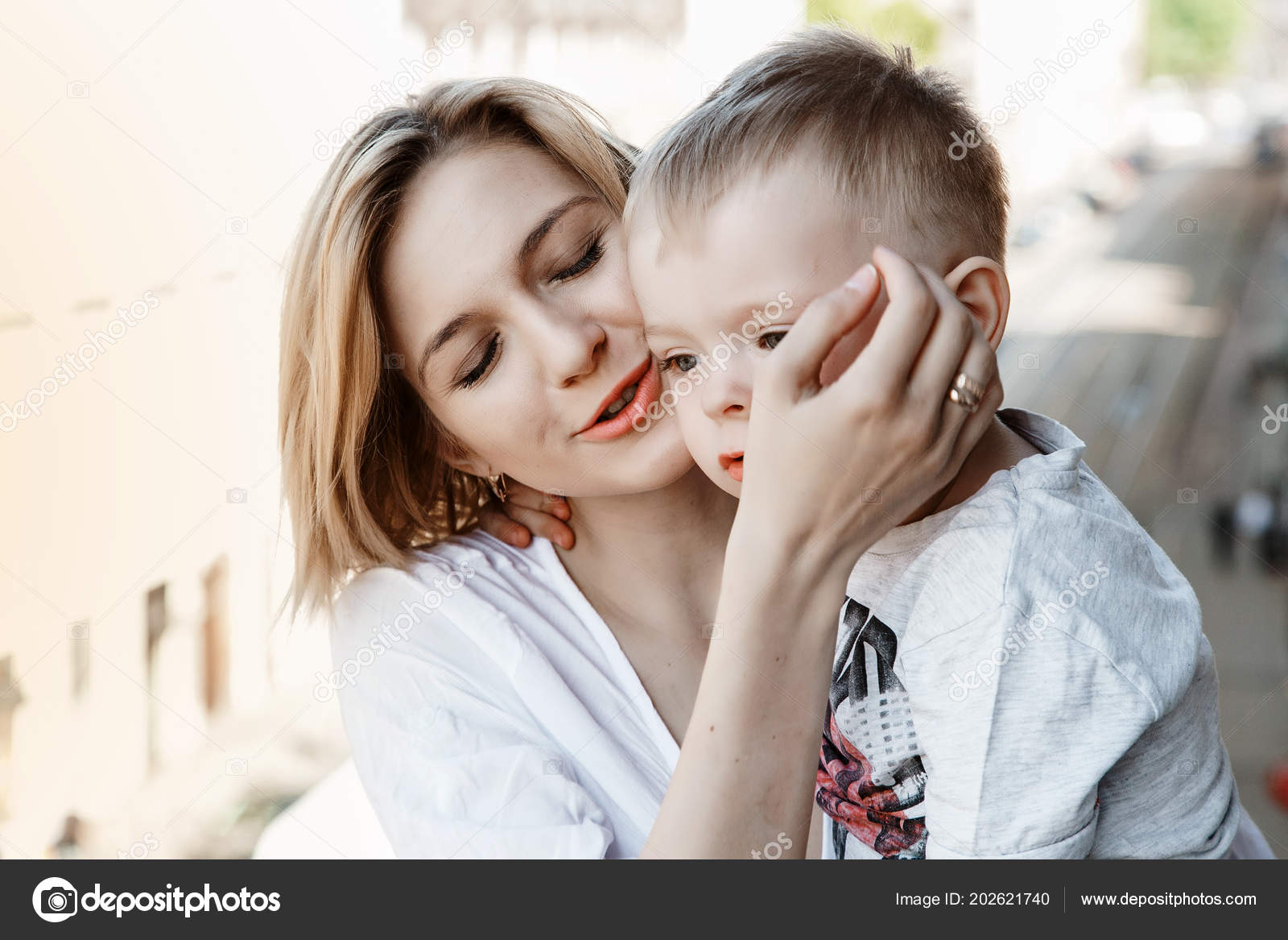Mom Hugs Her Baby Boy His Mother Woman Her Son — Stock Photo © Bilyk_I
