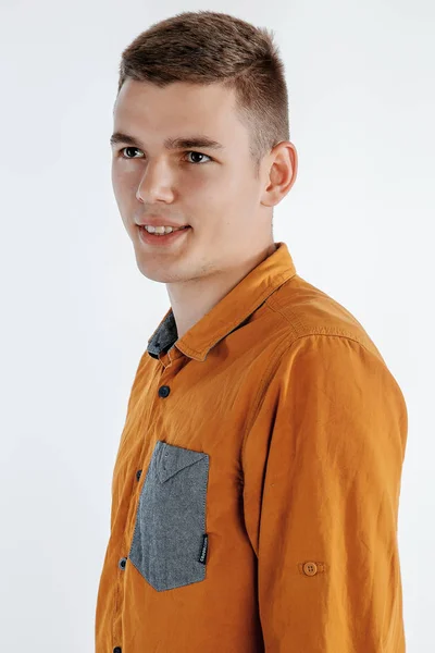 Portret Van Een Jongen Een Fotostudio Young Man Poseren Een — Stockfoto