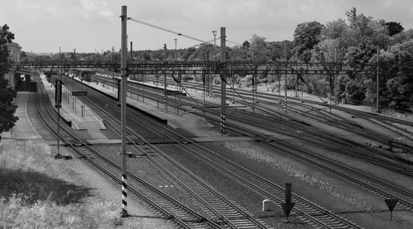 鉄道駅鉄道なし Chocen チェコ共和国を放棄 — ストック写真