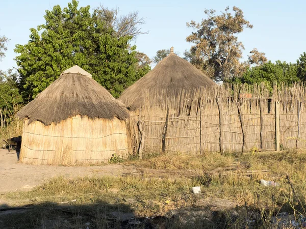 Chalet Traditionnel Dans Nord Botswana — Photo