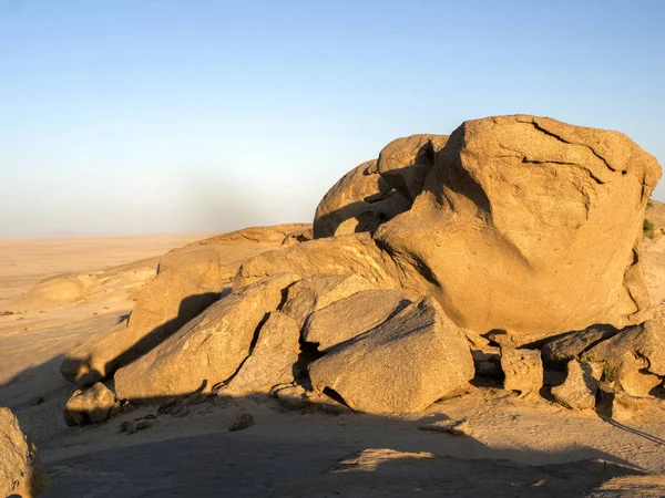Merkez Namibya Kayalarda Vogelfederberg — Stok fotoğraf