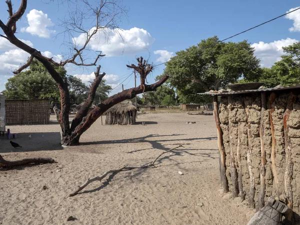 当地人的可怜的小屋 达马拉兰 纳米比亚 — 图库照片