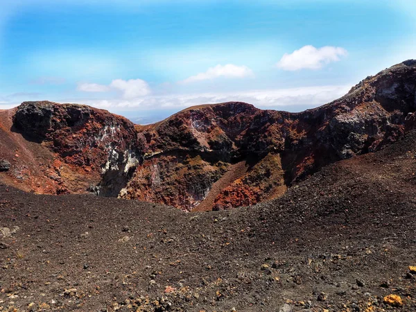 Jeden z kraterów Chico, Wyspa Isabela, Galapagos, Ekwador — Zdjęcie stockowe