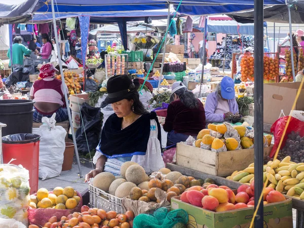 Quito Equador Diciembre 2017 Rica Oferta Frutas Verduras Carnes Mercado — Foto de Stock