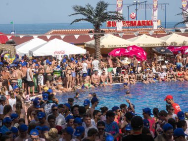 Golden Sands, Bulgaristan-1 Temmuz:, 2017 1 Temmuz 2017 Golden Sands, Bulgaristan üzerinde yaz aylarında plaj partisi. 