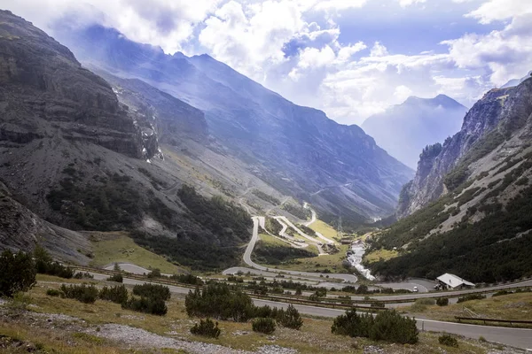 Nevoeiro Matinal Nos Alpes Italianos Itália — Fotografia de Stock