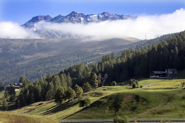 Nebbia Mattutina Sulle Alpi Italiane Italia — Foto Stock