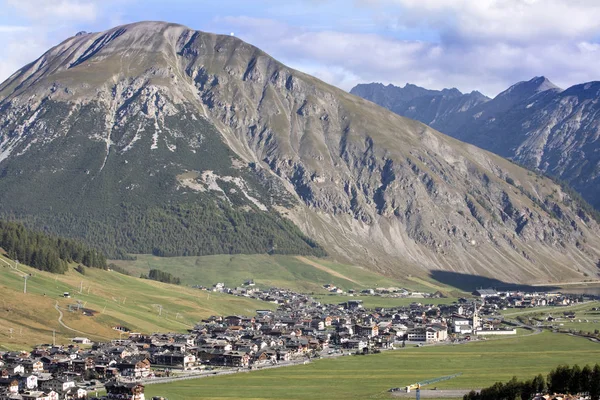 Görünüm Vadisi'nin, Livigno, İtalya