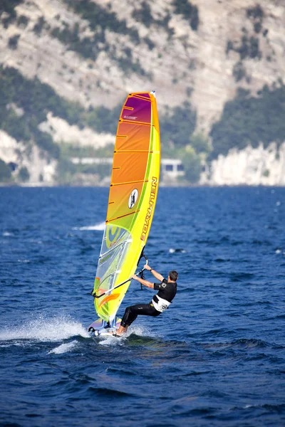 Erbjuda Ceramicslago Garda Malcesine Italien — Stockfoto