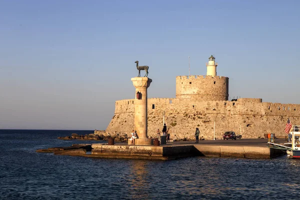 Statues Entrance Harbor Rhodes Greece — Stock Photo, Image