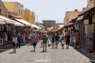 Rohdes, Geece Haziran 11.2013 meşgul sokakları, 11 Haziran 2013, Rhodes, Yunanistan