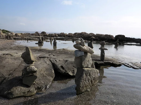 Stenar Som Balanserade Stranden Rhodos Grekland — Stockfoto