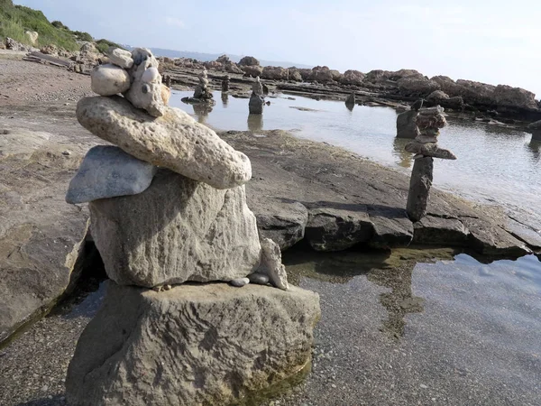 Stenar Som Balanserade Stranden Rhodos Grekland — Stockfoto