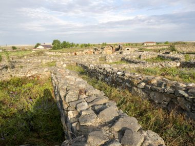 Önemli bir arkeolojik site, Romanya yı kaledir