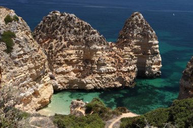 Algarve, Portekiz kıyısında güzel kaya oluşumları