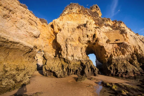 Algarve Portekiz Kıyısında Güzel Kaya Oluşumları — Stok fotoğraf