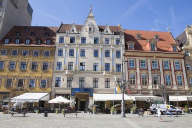 :Eski şehrin ana kare, Elisabeth Kilisesi, Wroclaw, Polonya