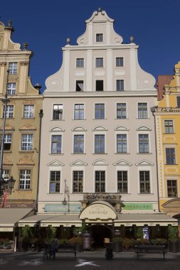 :Eski şehrin ana kare, Elisabeth Kilisesi, Wroclaw, Polonya