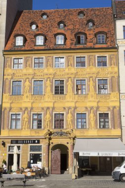 :Eski şehrin ana kare, Elisabeth Kilisesi, Wroclaw, Polonya