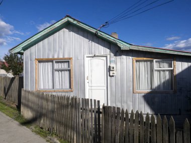  Puerto Natales, Şili'deki basit evleri, 