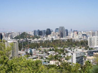 Spanoramic görünümü şehir merkezindeki Santiago de Chile, Chile