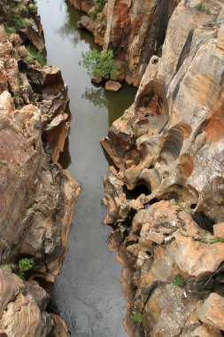 Blyde river canyon, Güney Afrika, mpumalanga, yaz peyzaj, kırmızı kayalar ve su