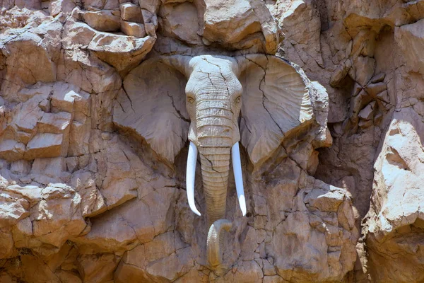 Afrika fili kabartma, yapay taş Sun City, Güney Afrika Başkanı.