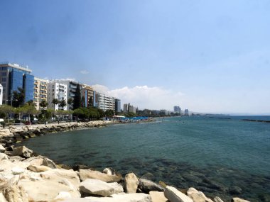 Colonnade deniz, Limasol, Kıbrıs boyunca görünümünü