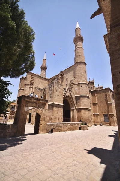 Iglesia Gótica San Nicolás Reconstruida Además Servir Como Minarete Mezquita — Foto de Stock