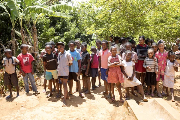 Mujer Con Bebé Madagascar — Foto de Stock