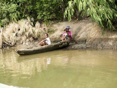  Hayat Nehri Deltası Antainambalana, Antsiranana, Madagaskar üzerinde