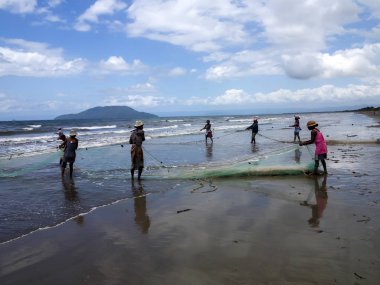  Hayat Nehri Deltası Antainambalana, Antsiranana, Madagaskar üzerinde